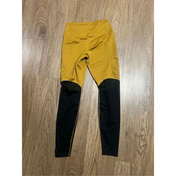 Nike One Women's 7/8 Training Legging Wheat/Black size S - Picture 5 of 7